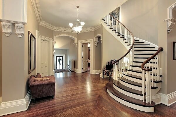 New Beautiful foyer in large home